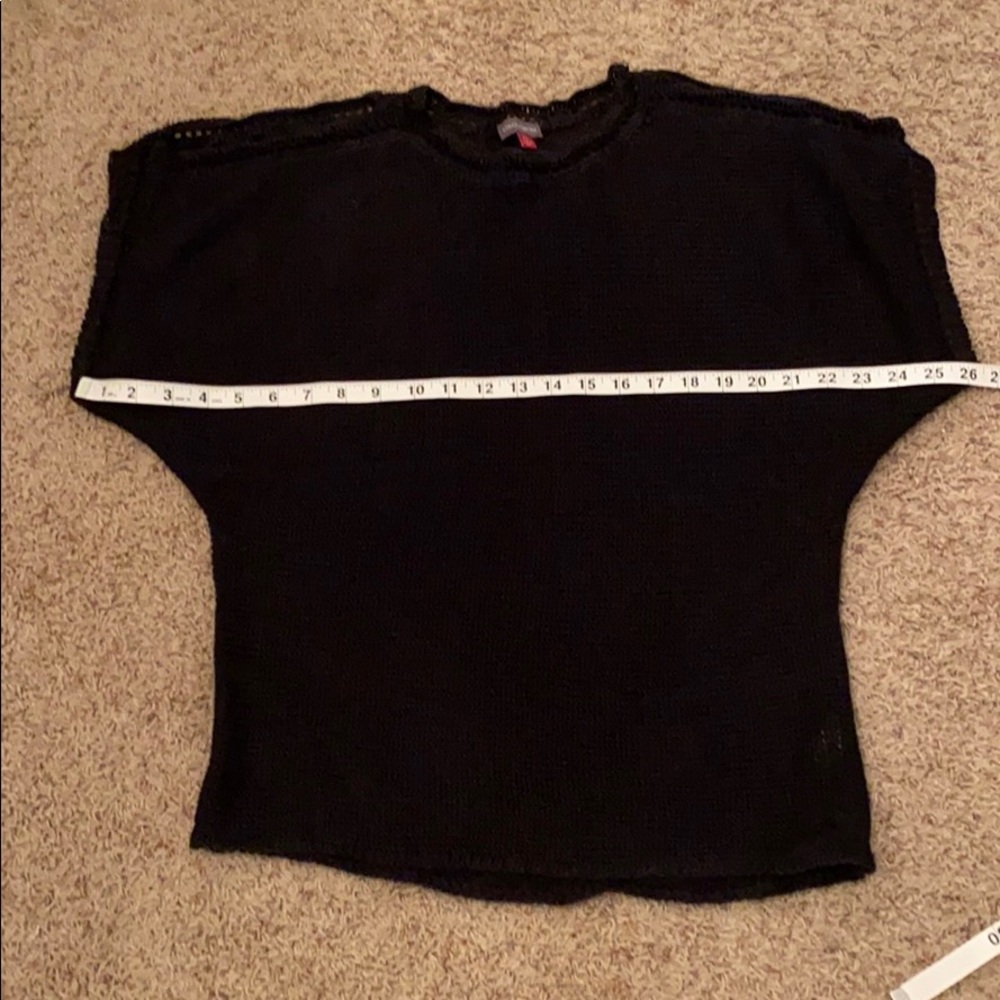 EUC Vince Camuto Cold Shoulder Batwing Sweater - Picture 6 of 9